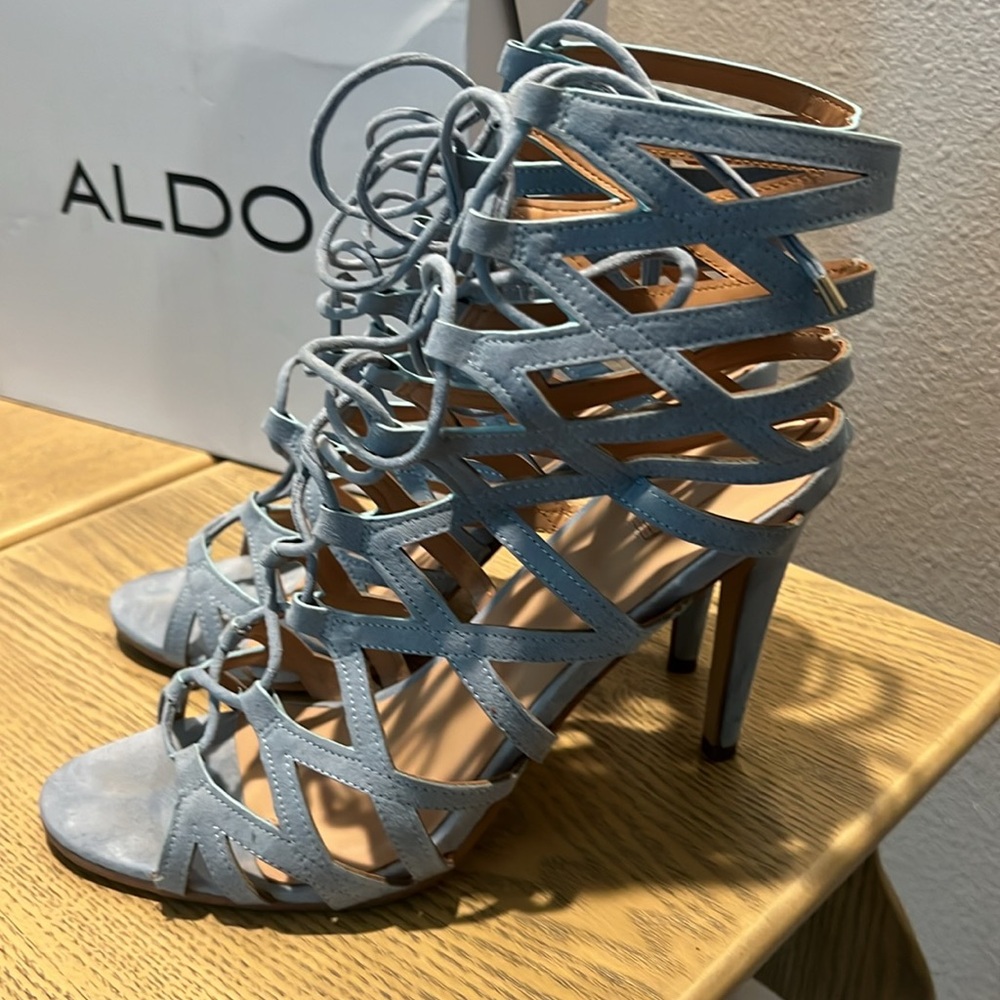 Aldo women’s heels for sale!